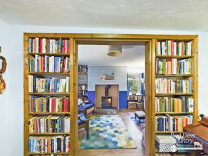 Book Shelvs- click for photo gallery